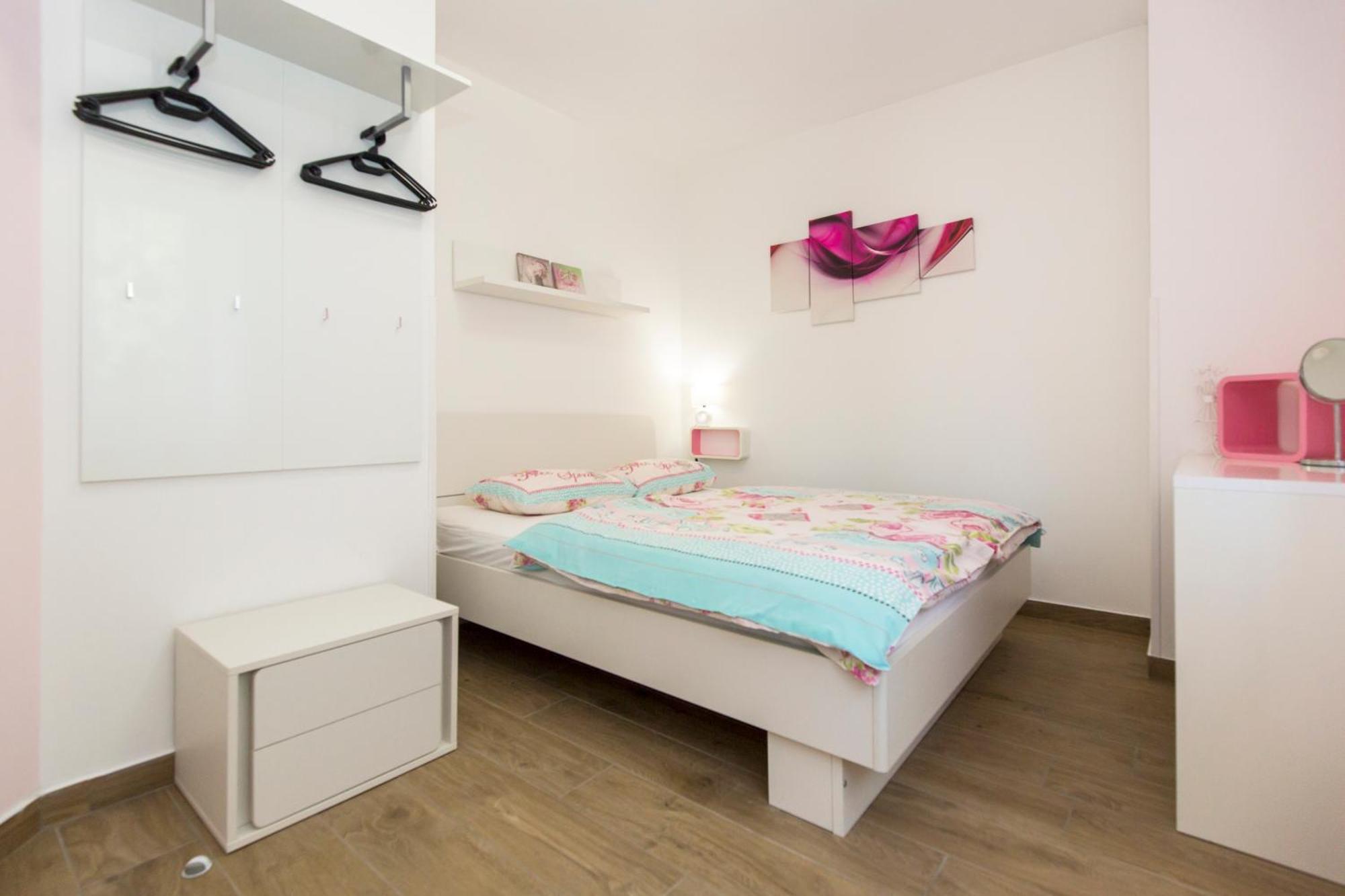 Holiday Home Rea ลาบิน ภายนอก รูปภาพ