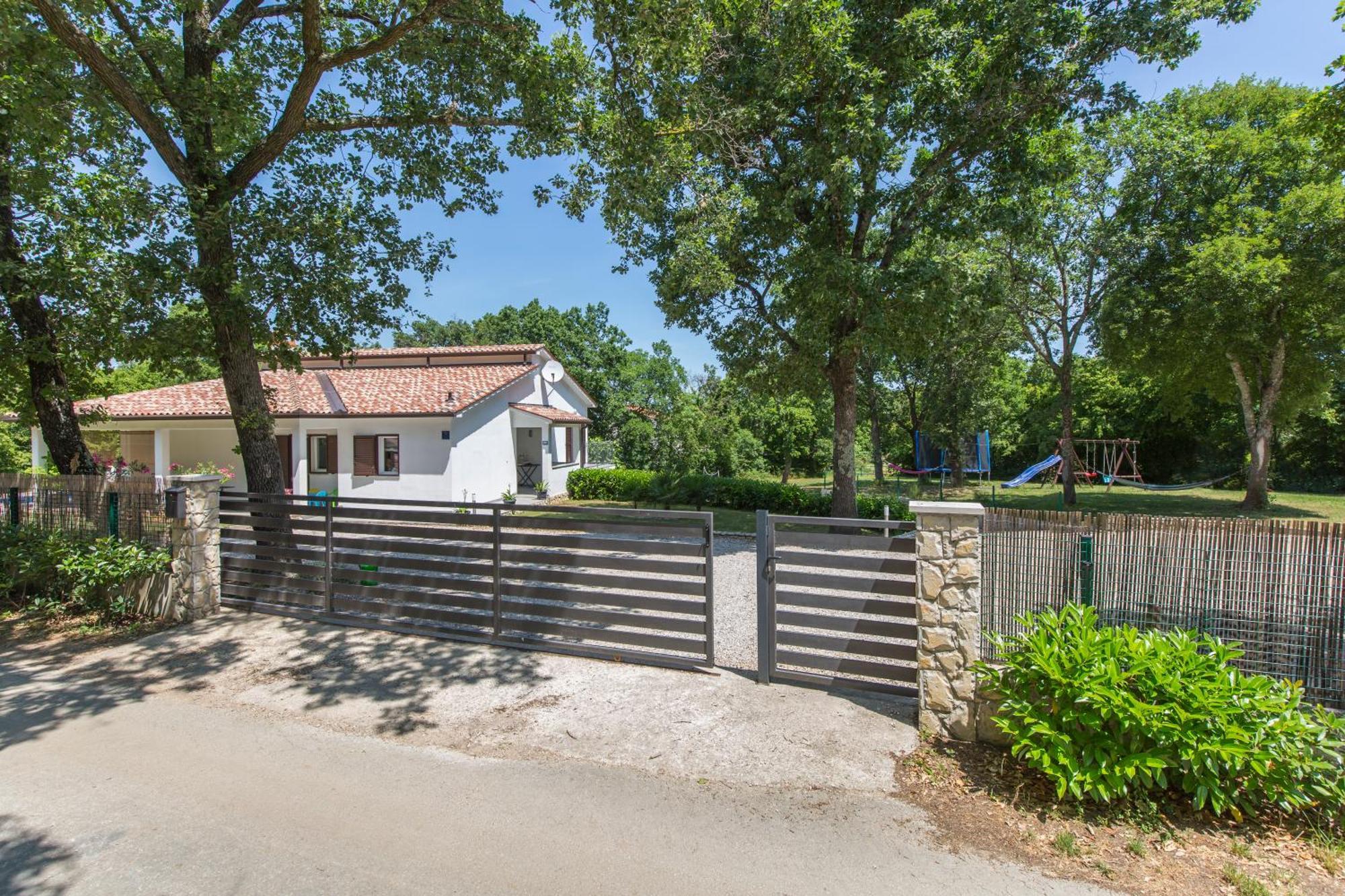 Holiday Home Rea ลาบิน ภายนอก รูปภาพ