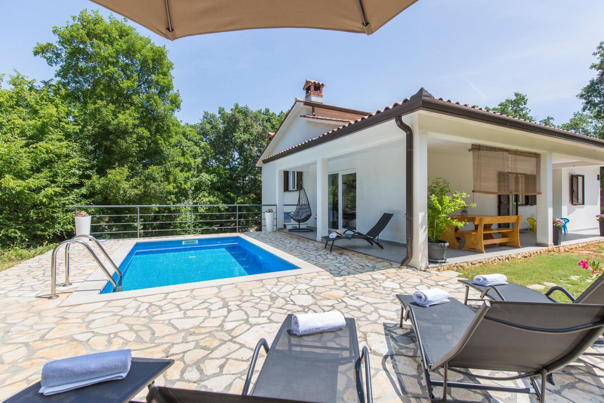 Holiday Home Rea ลาบิน ภายนอก รูปภาพ
